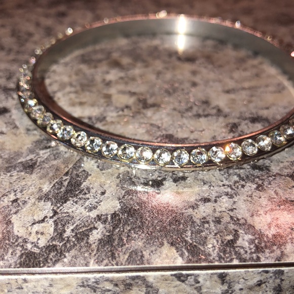Womens rhinestone bracelet. - Picture 2 of 3
